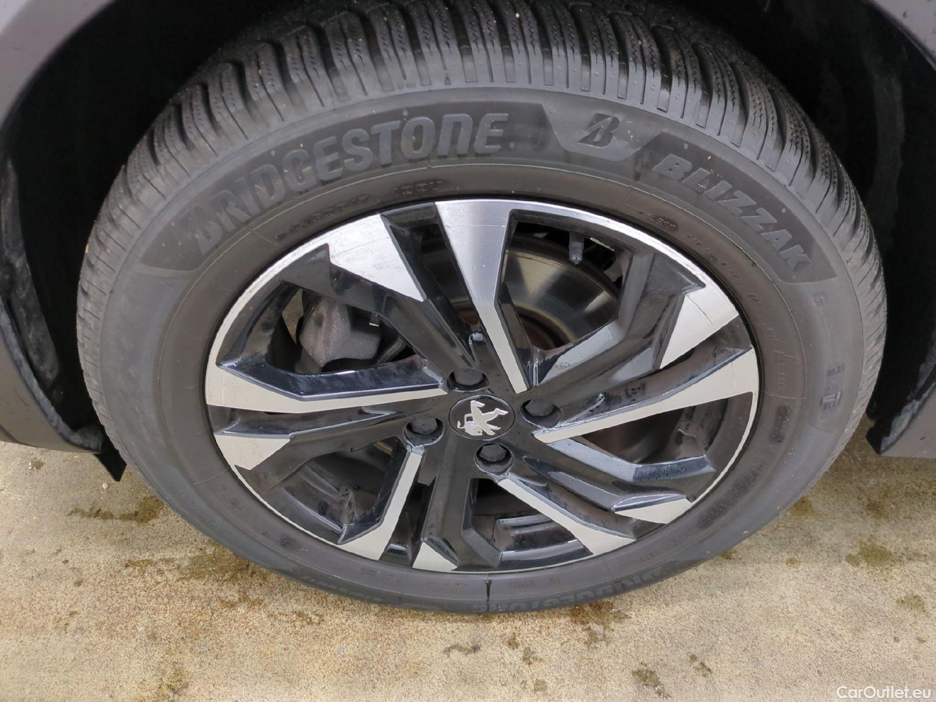  Peugeot  2008  Allure Business 1.5 HDi 130CV BVA8 E6d #10