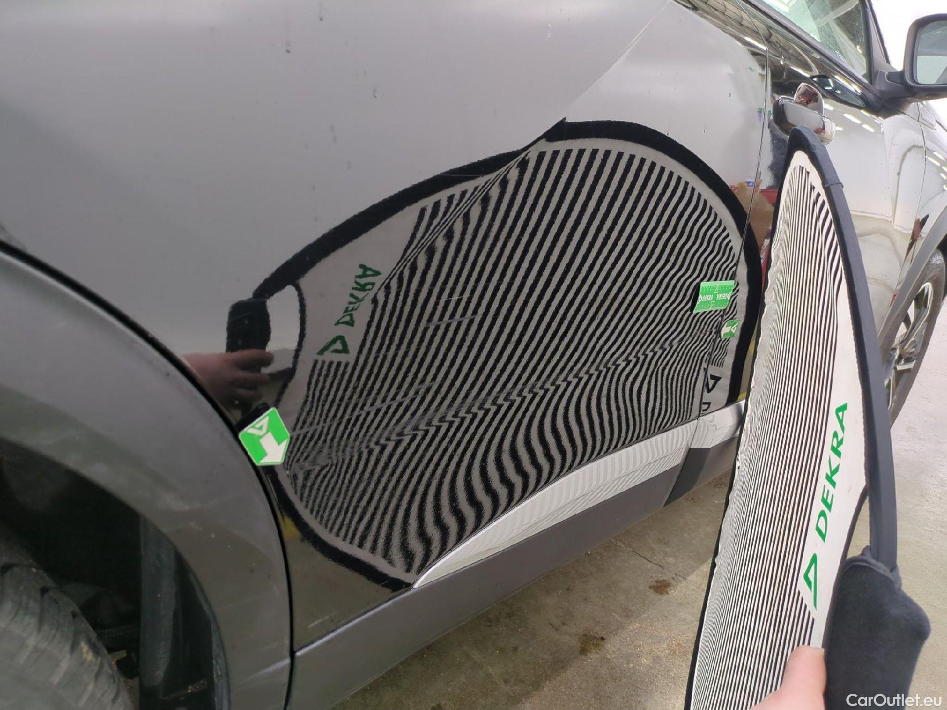  Peugeot  2008  Allure Business 1.5 HDi 130CV BVA8 E6d #26