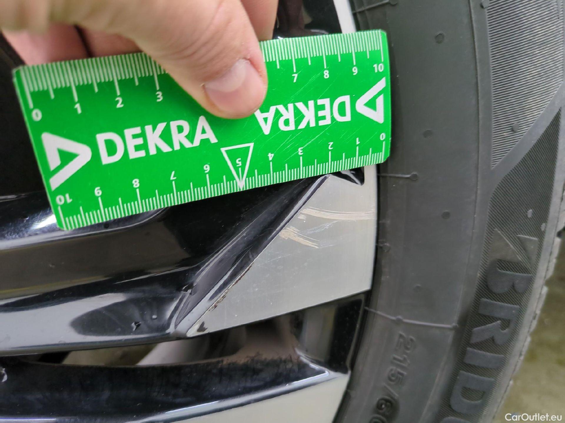  Peugeot  2008  Allure Business 1.5 HDi 130CV BVA8 E6d #24