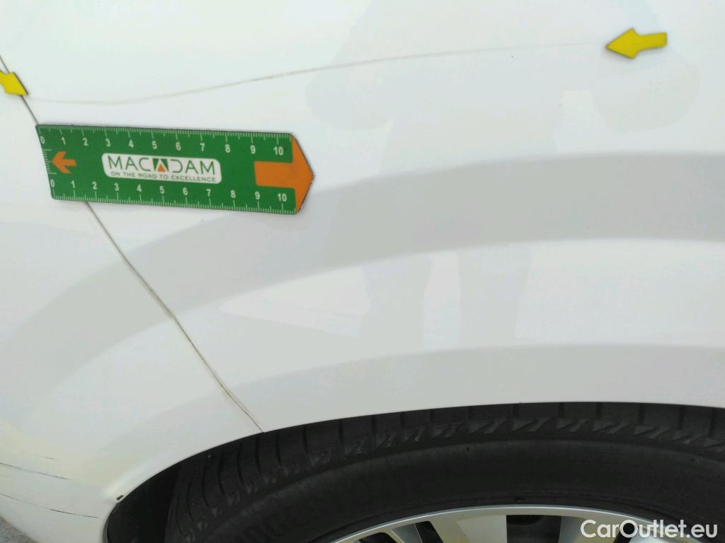  Peugeot  208  Premium 1.5 HDi 100CV BVM6 E6d #25