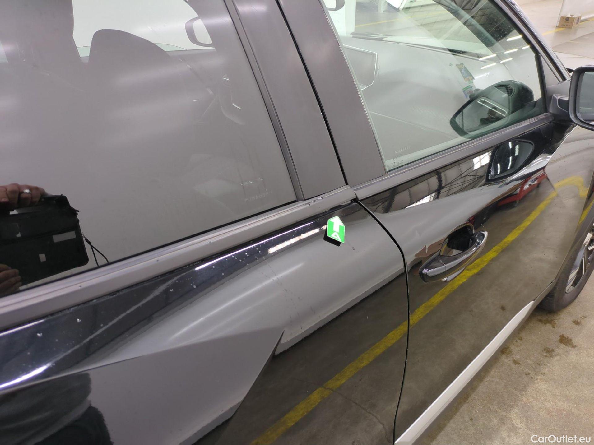  Peugeot  2008  Allure Business 1.5 HDi 130CV BVA8 E6d #27