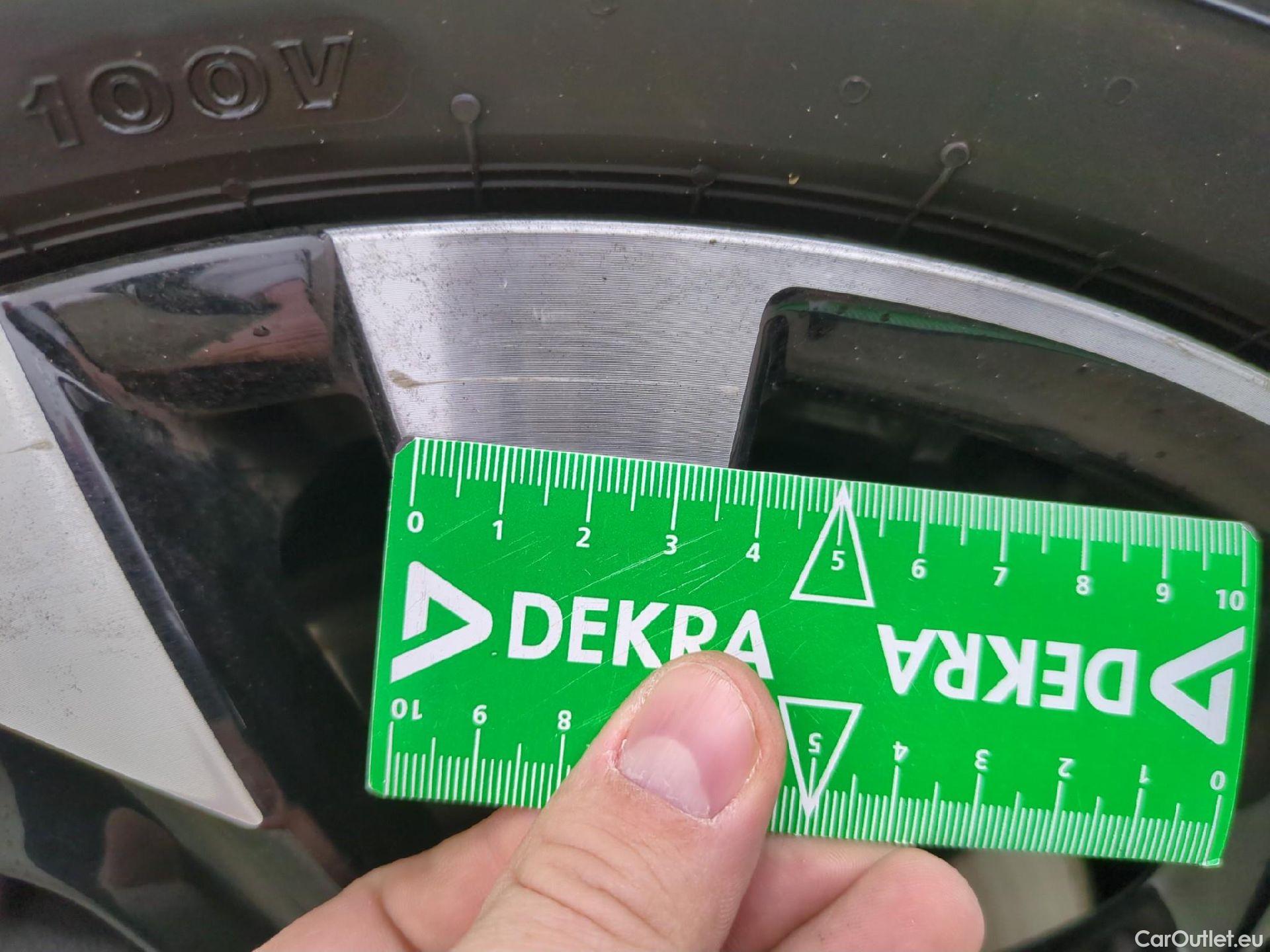  Peugeot  2008  Allure Business 1.5 HDi 130CV BVA8 E6d #13