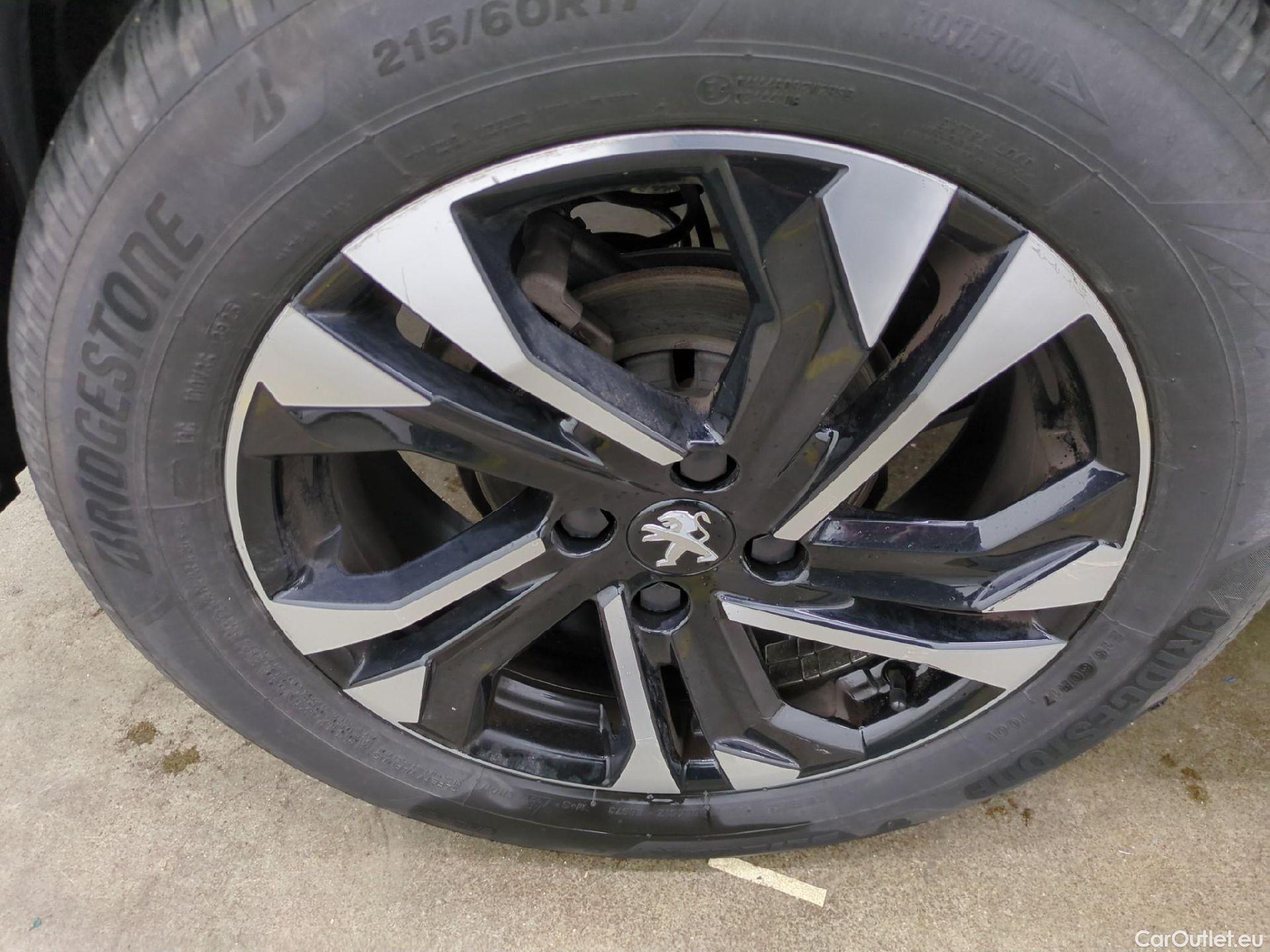  Peugeot  2008  Allure Business 1.5 HDi 130CV BVA8 E6d #23