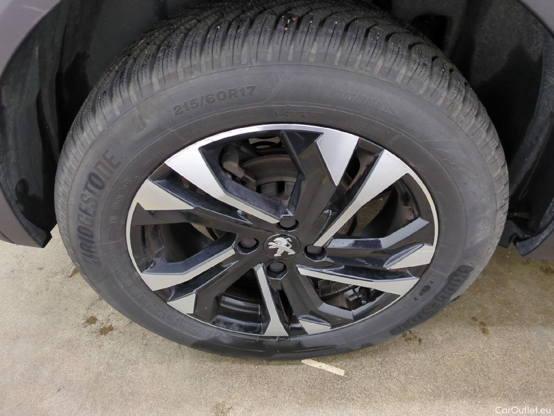  Peugeot  2008  Allure Business 1.5 HDi 130CV BVA8 E6d #22