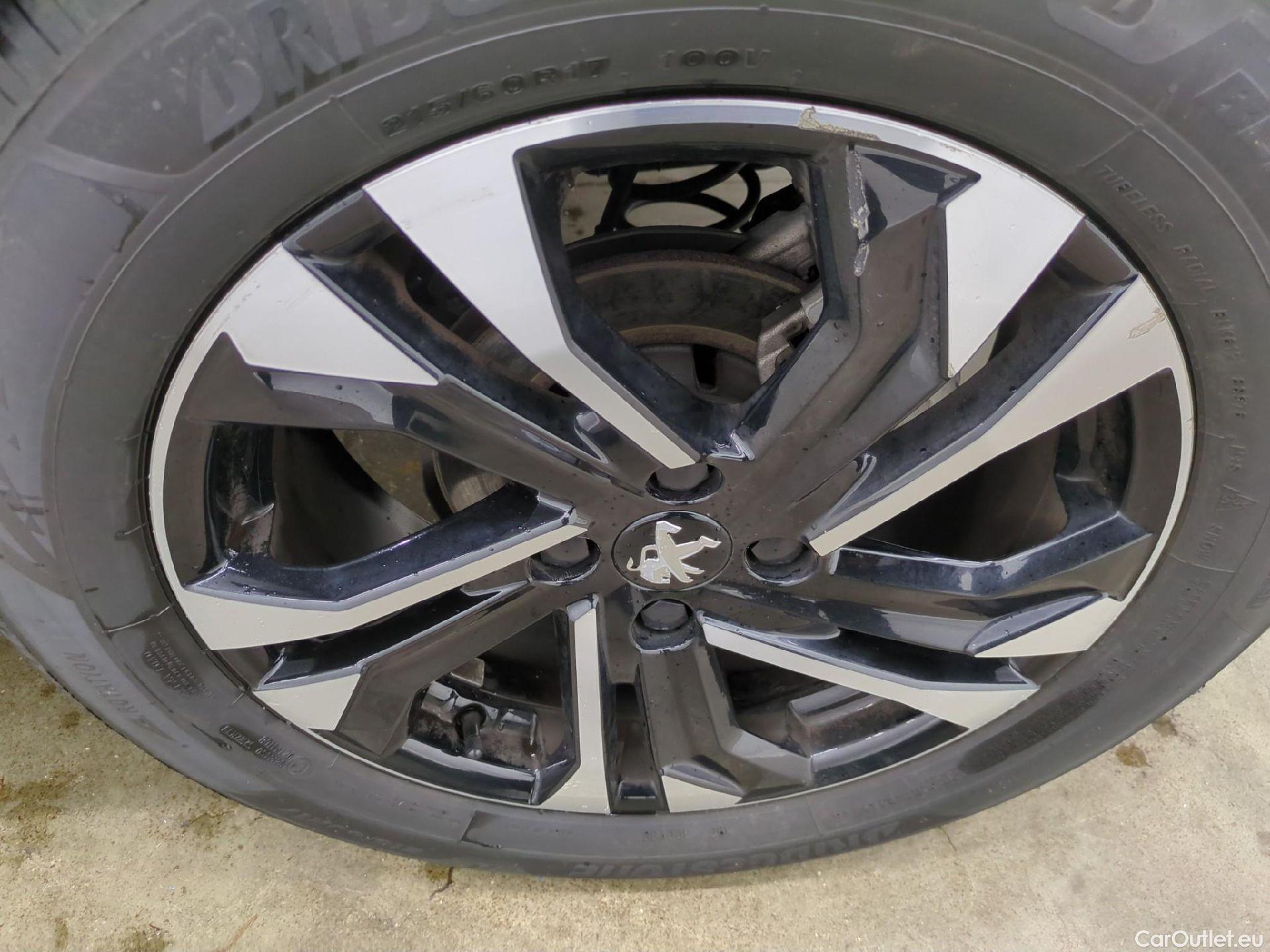  Peugeot  2008  Allure Business 1.5 HDi 130CV BVA8 E6d #18