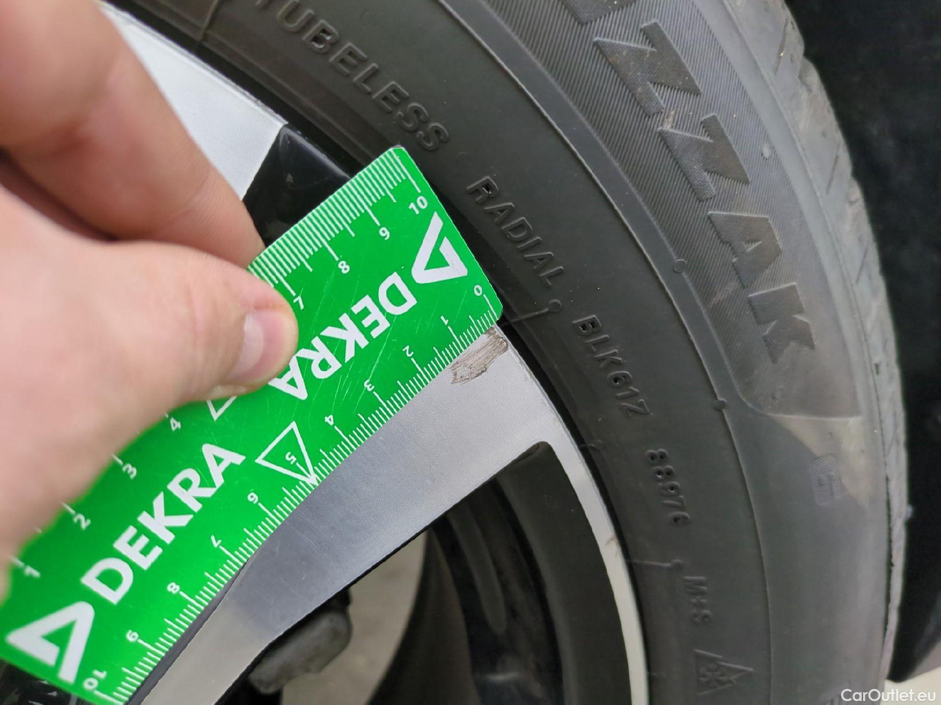  Peugeot  2008  Allure Business 1.5 HDi 130CV BVA8 E6d #20