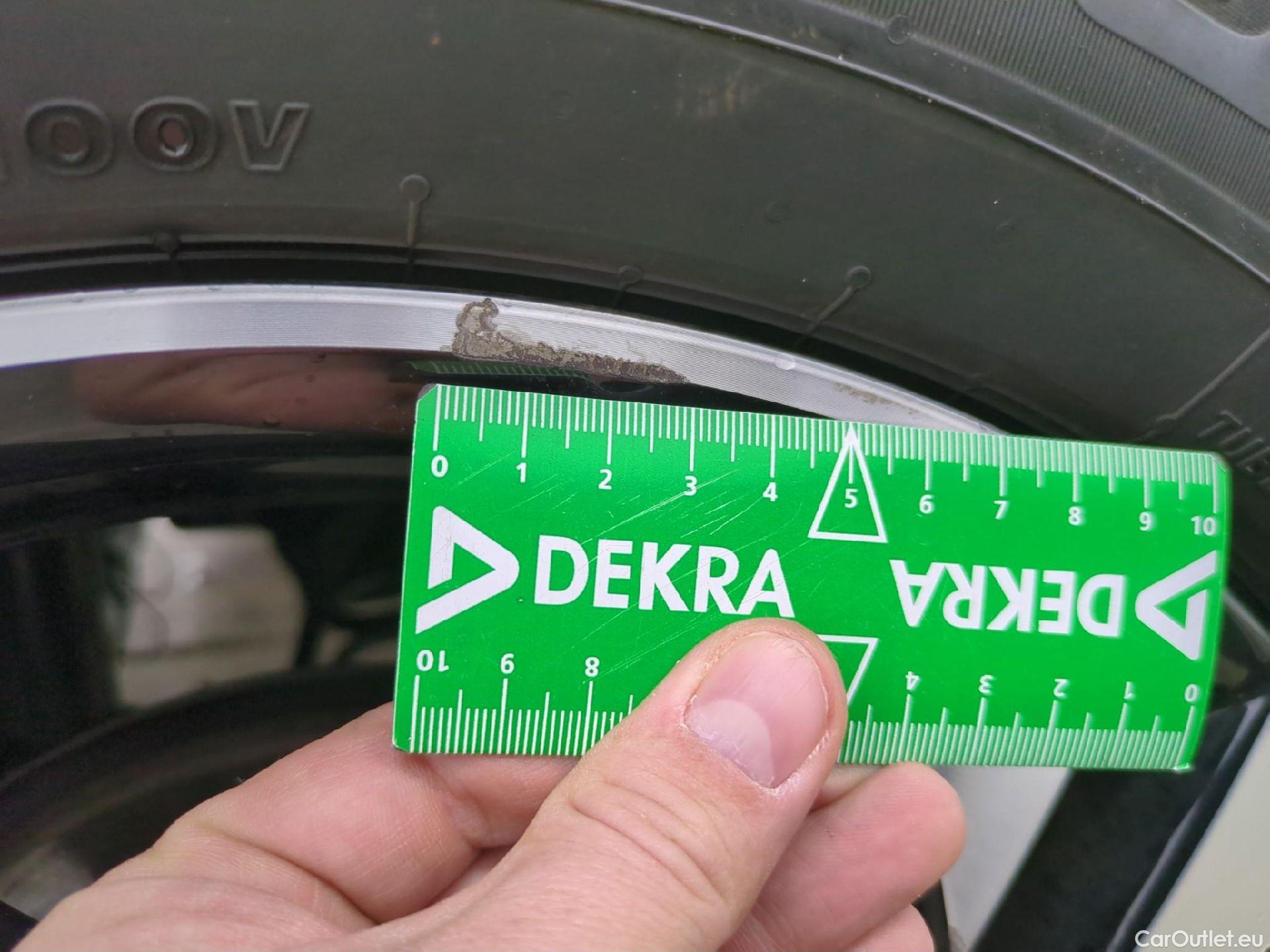  Peugeot  2008  Allure Business 1.5 HDi 130CV BVA8 E6d #19