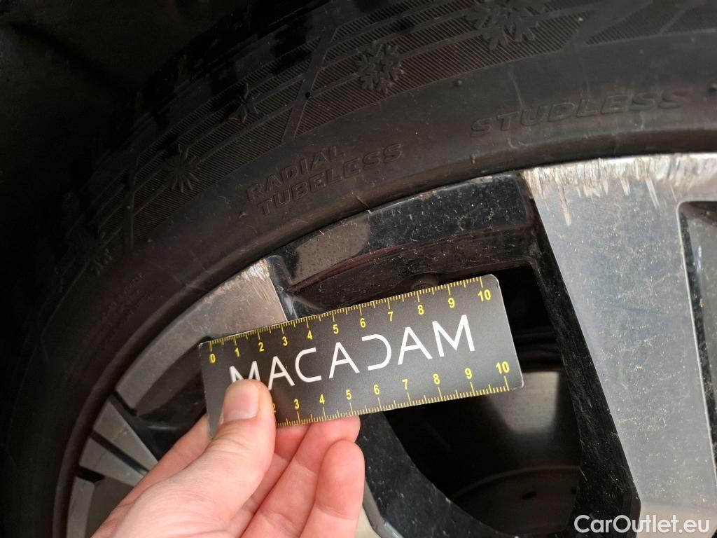  Renault  Austral  Iconic 1.2 E-TECH Hybrid 200CV BVA6 6E #6