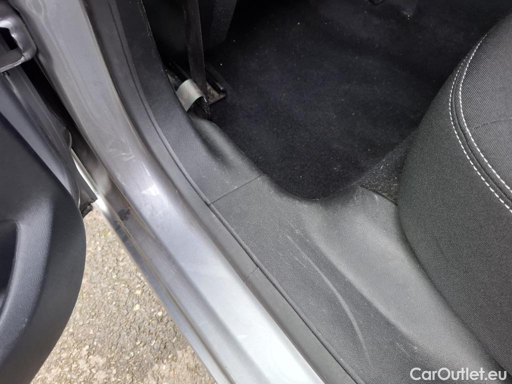  Peugeot  208  Active Business 1.2 80CV BVM5 E6dT #72