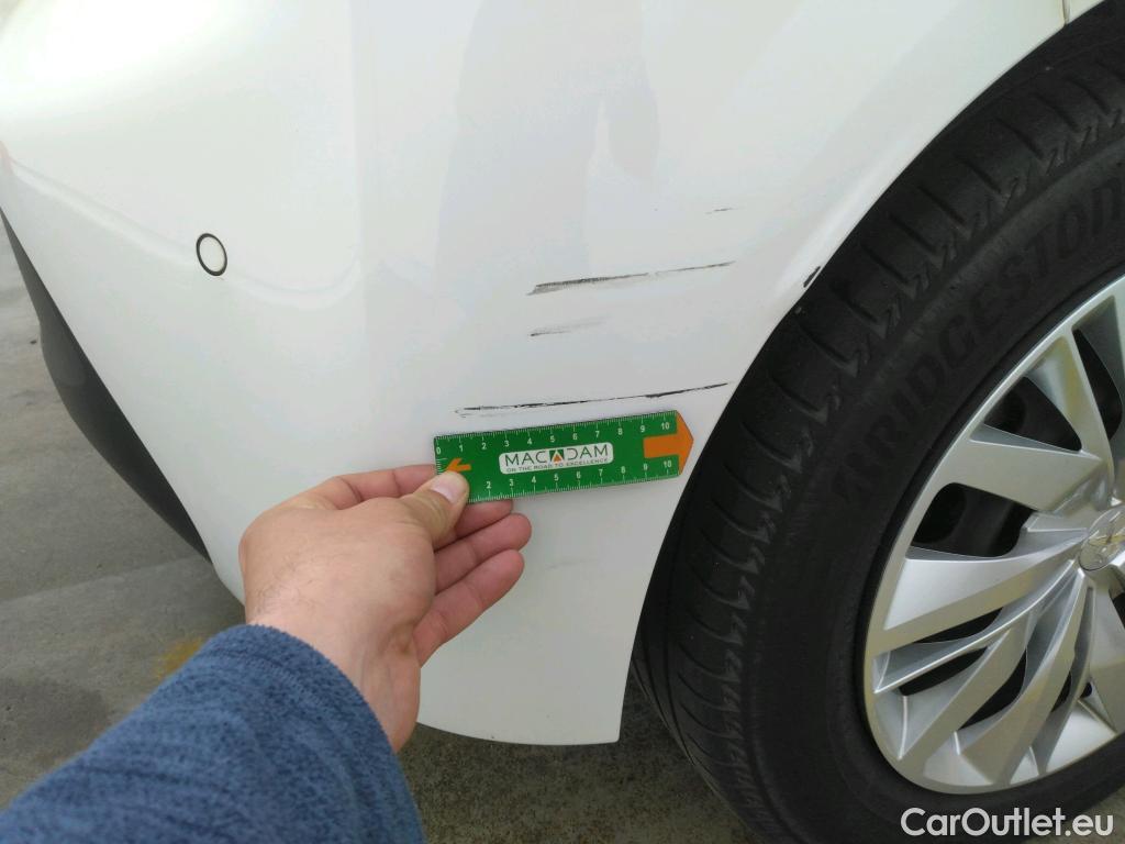  Peugeot  208  Premium 1.5 HDi 100CV BVM6 E6d #13