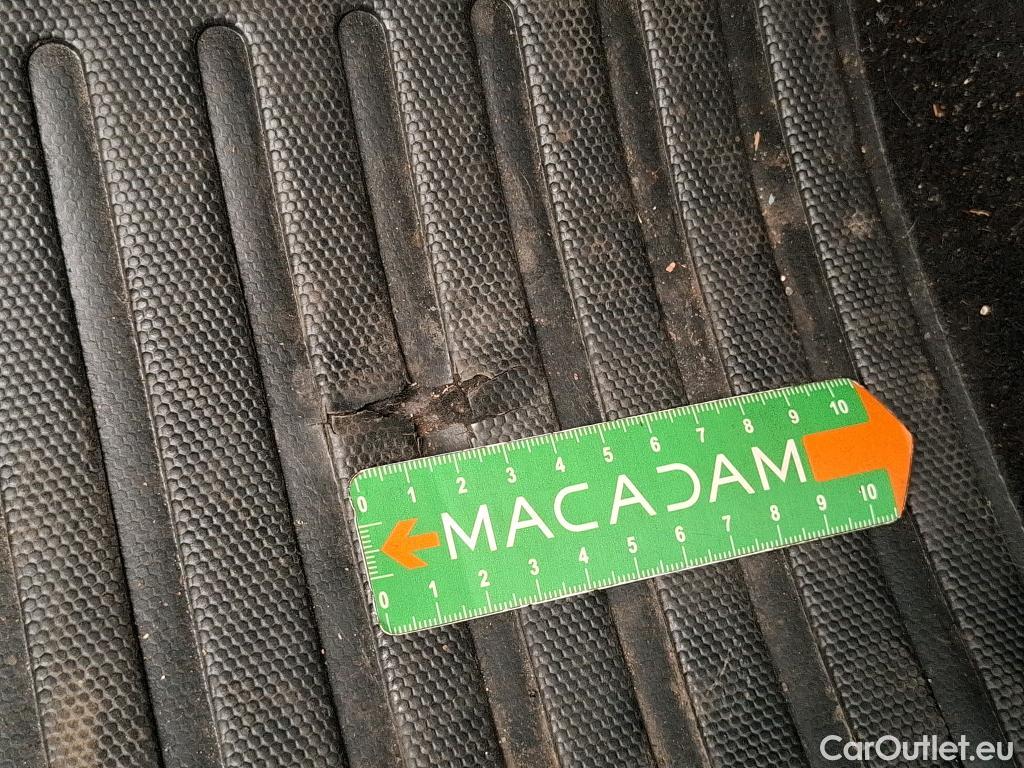  Peugeot  208  Active Business 1.2 80CV BVM5 E6dT #39