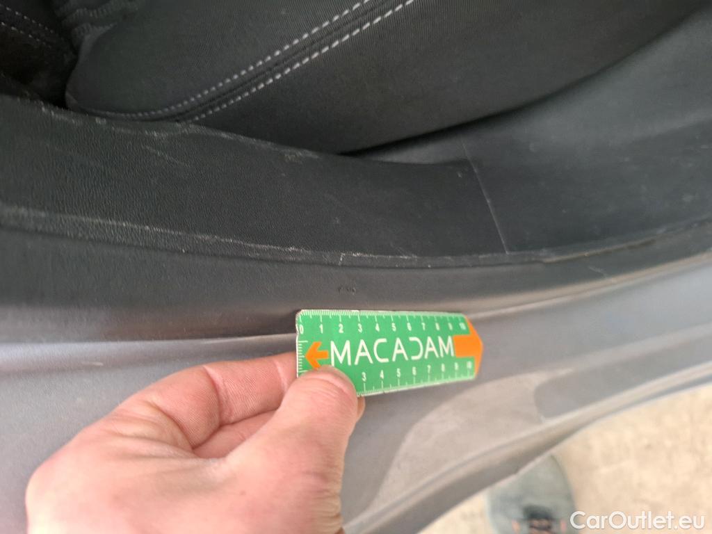  Peugeot  208  Active Business 1.2 80CV BVM5 E6dT #27