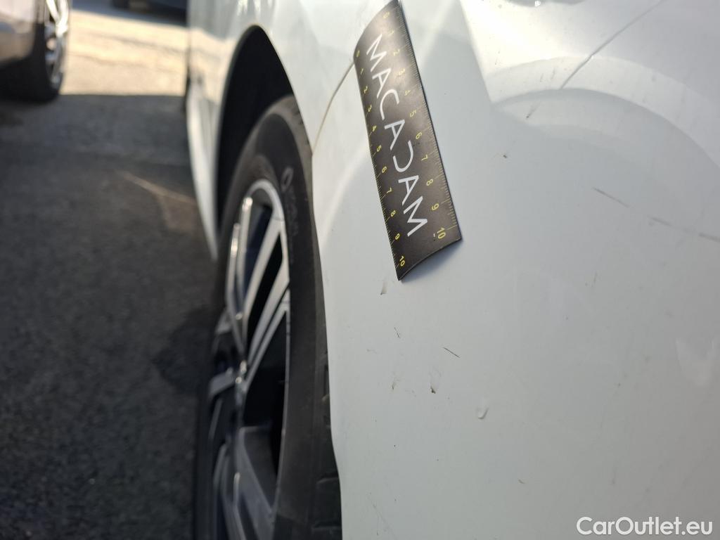  Peugeot  208  Allure Business 1.2 PureTech 100CV BVM6 E6d #17