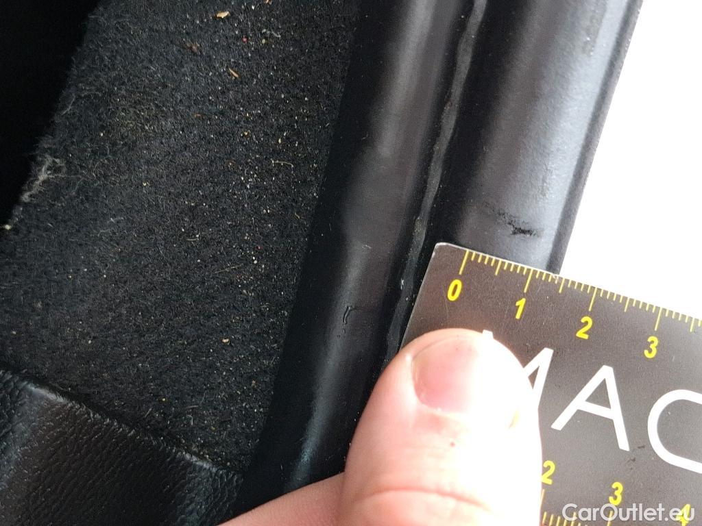  Peugeot  208  Allure Business 1.2 PureTech 100CV BVM6 E6d #34