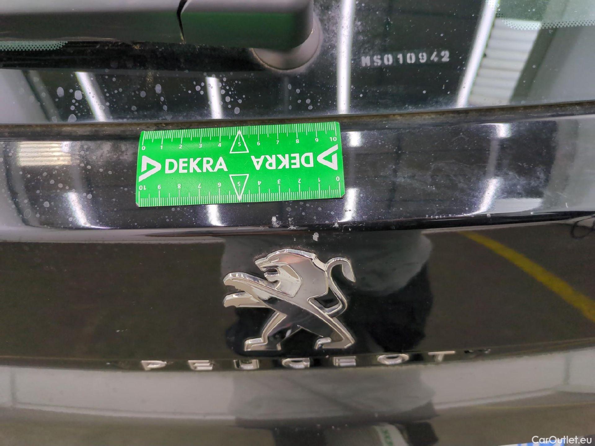  Peugeot  3008  Active Business 1.2 PureTech 130CV BVA8 E6d #31