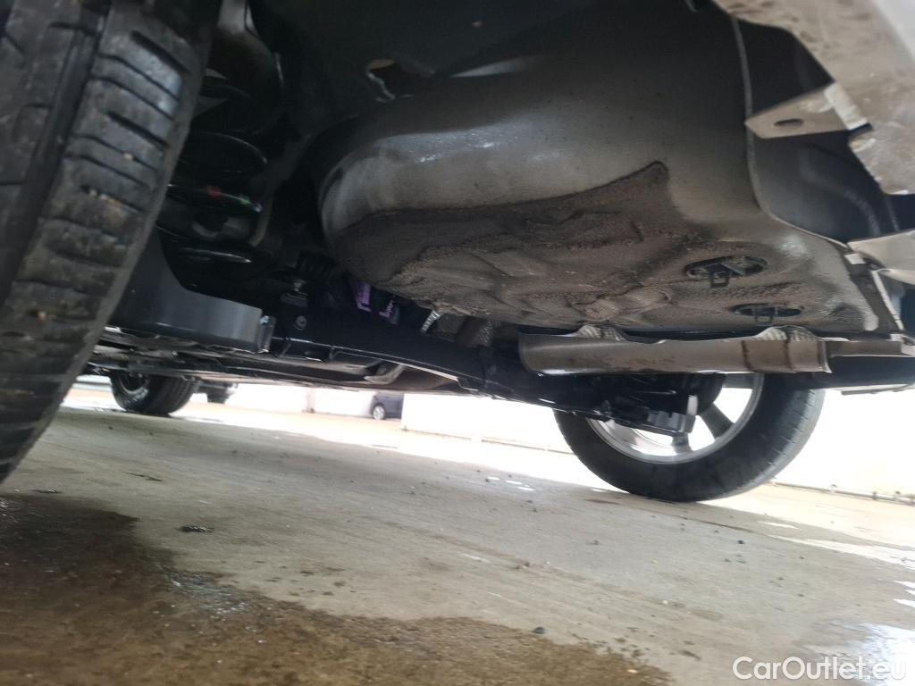  Opel  Corsa  F Elegance Business 1.2 Turbo 100CV BVM6 E6d #43