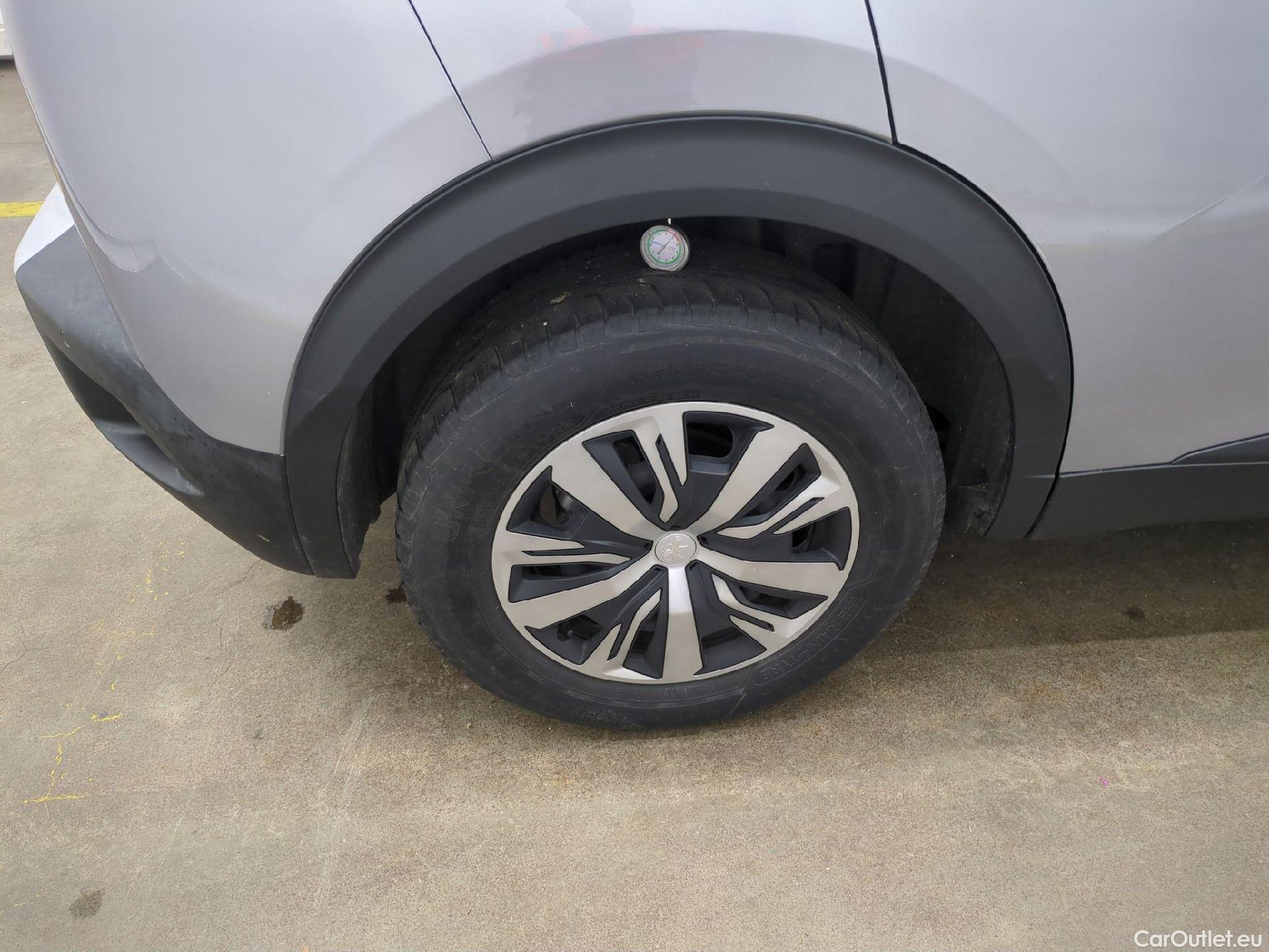  Peugeot  2008  Active Business 1.2 PureTech 100CV BVM6 E6d #6