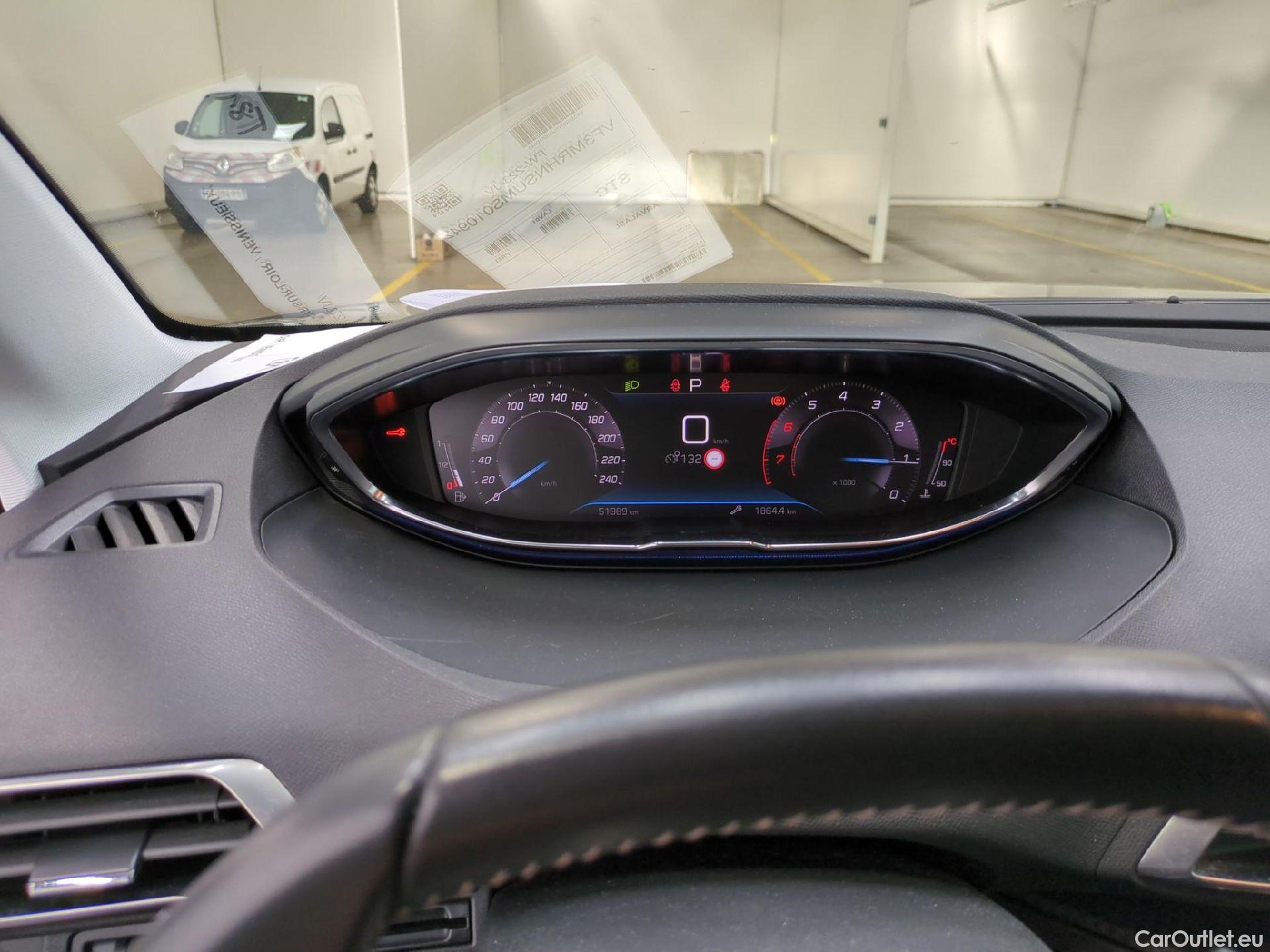  Peugeot  3008  Active Business 1.2 PureTech 130CV BVA8 E6d #1