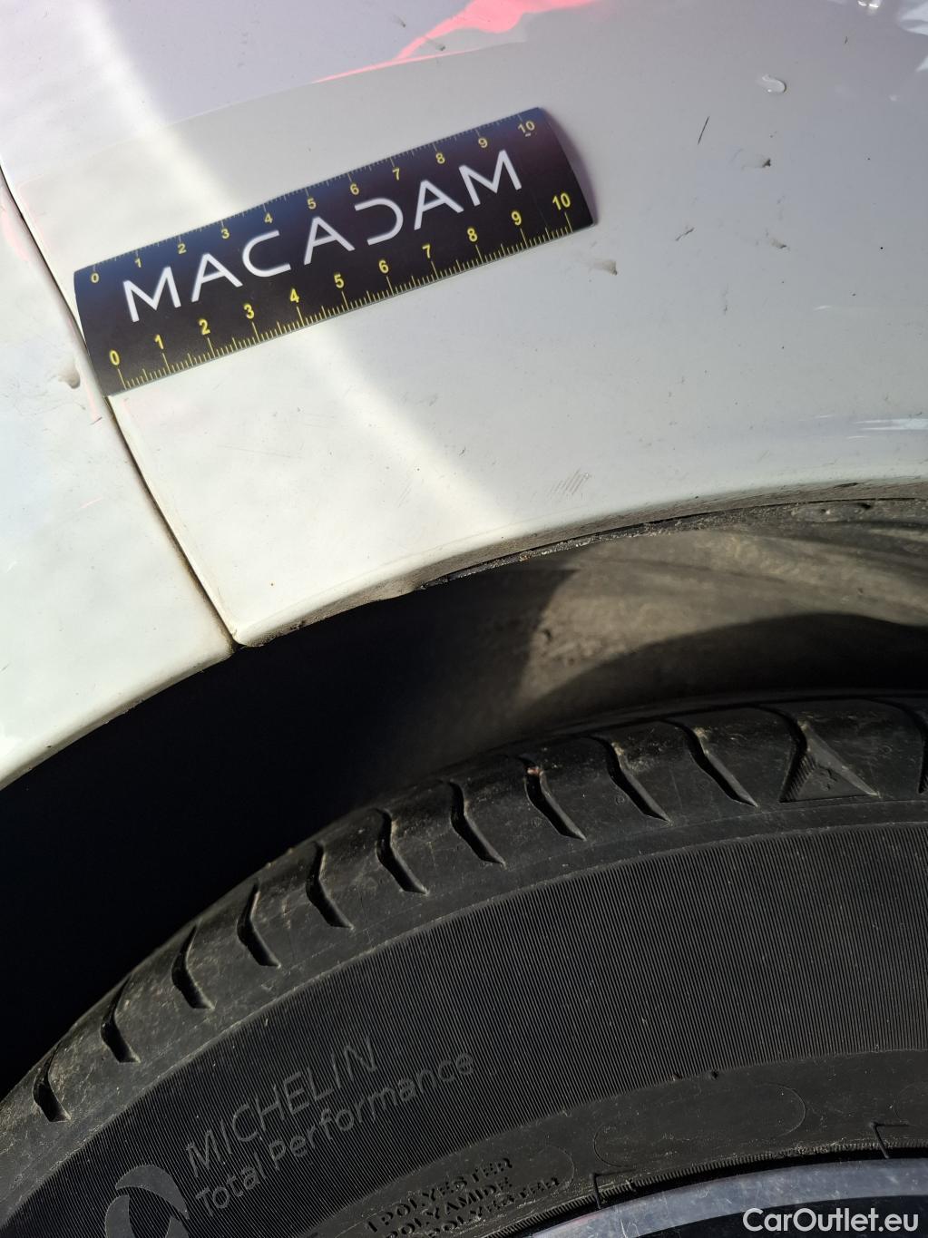  Peugeot  208  Allure Business 1.2 PureTech 100CV BVM6 E6d #20