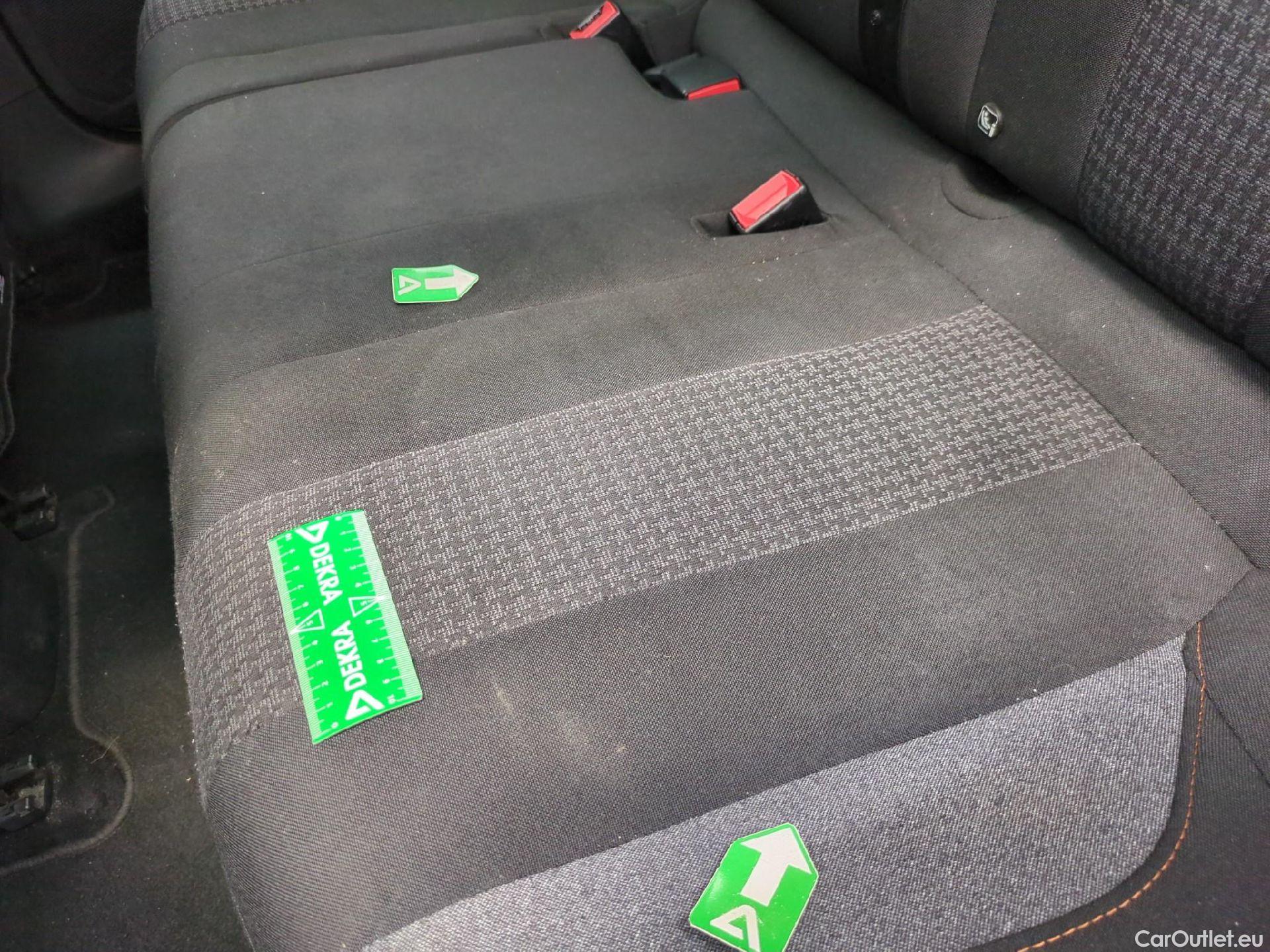  Peugeot  3008  Active Business 1.2 PureTech 130CV BVA8 E6d #2