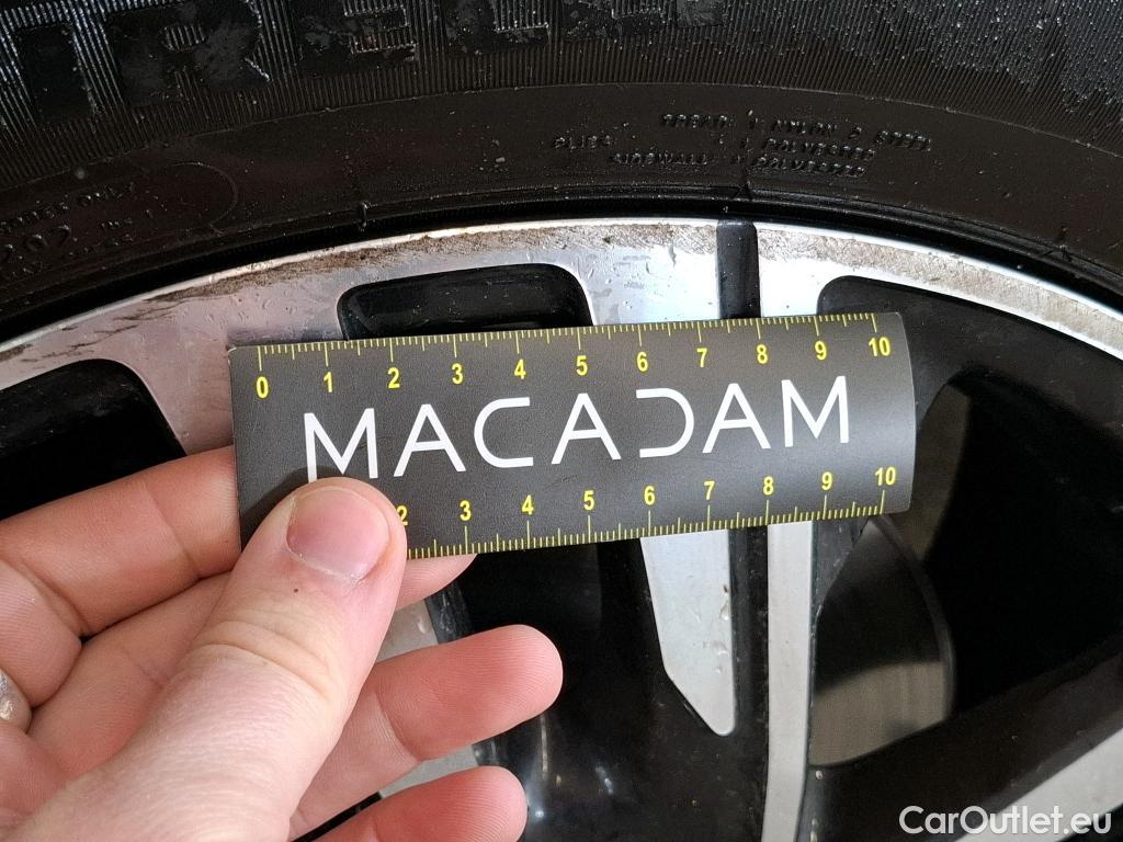  Peugeot  208  Allure Business 1.2 PureTech 100CV BVM6 E6d #37