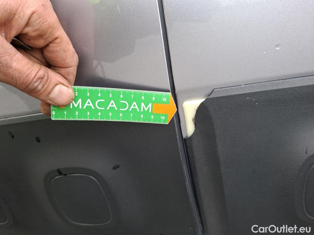  Citroen  C3 CITROEN  5p Berline PureTech 82 BVM Feel Business #9