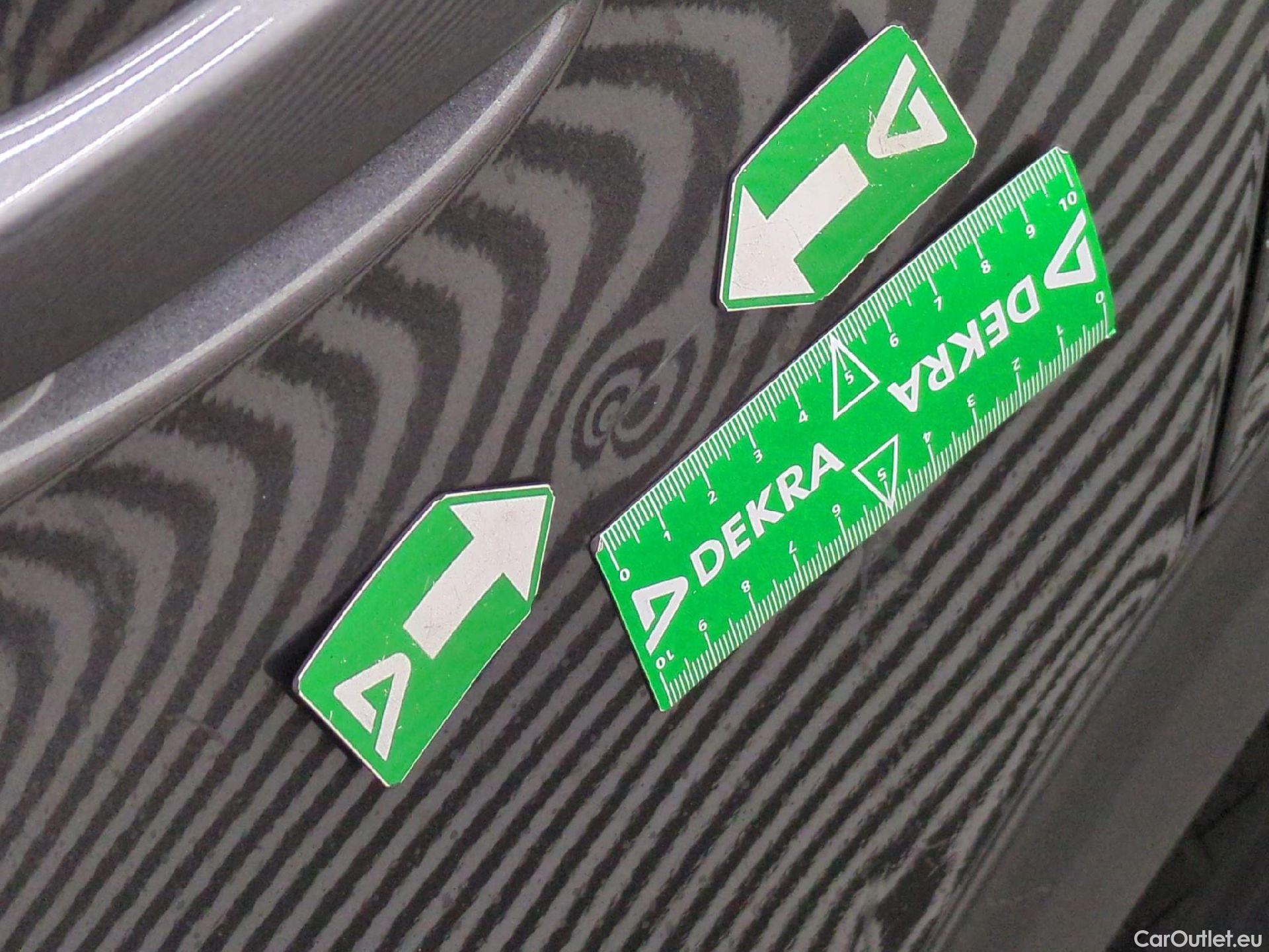  Peugeot  3008  Active Business 1.2 PureTech 130CV BVA8 E6d #28