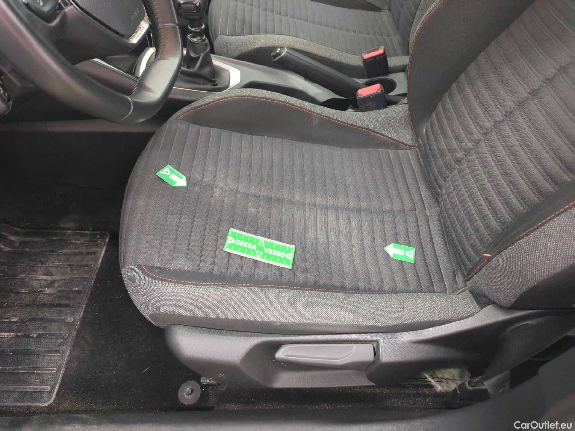  Peugeot  2008  Active Business 1.2 PureTech 100CV BVM6 E6d #4