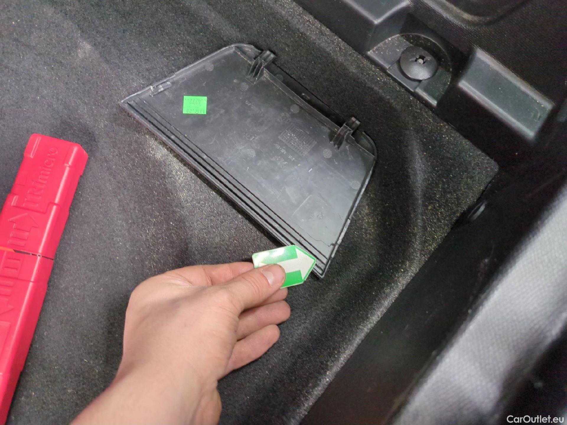  Peugeot  3008  Active Business 1.2 PureTech 130CV BVA8 E6d #4