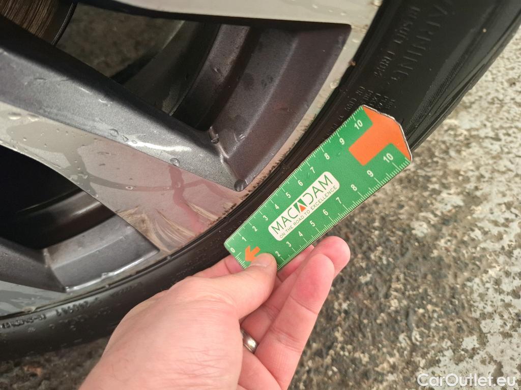  Renault  Megane  IV Berline 5 ptes. Techno 1.5 dCi 115CV BVM6 E6d #25