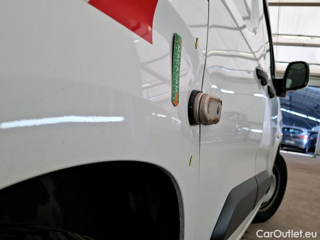  Citroen  Berlingo  Fourgon Worker M 1000 1.2 PureTech 130CV BVA8 E6d #9
