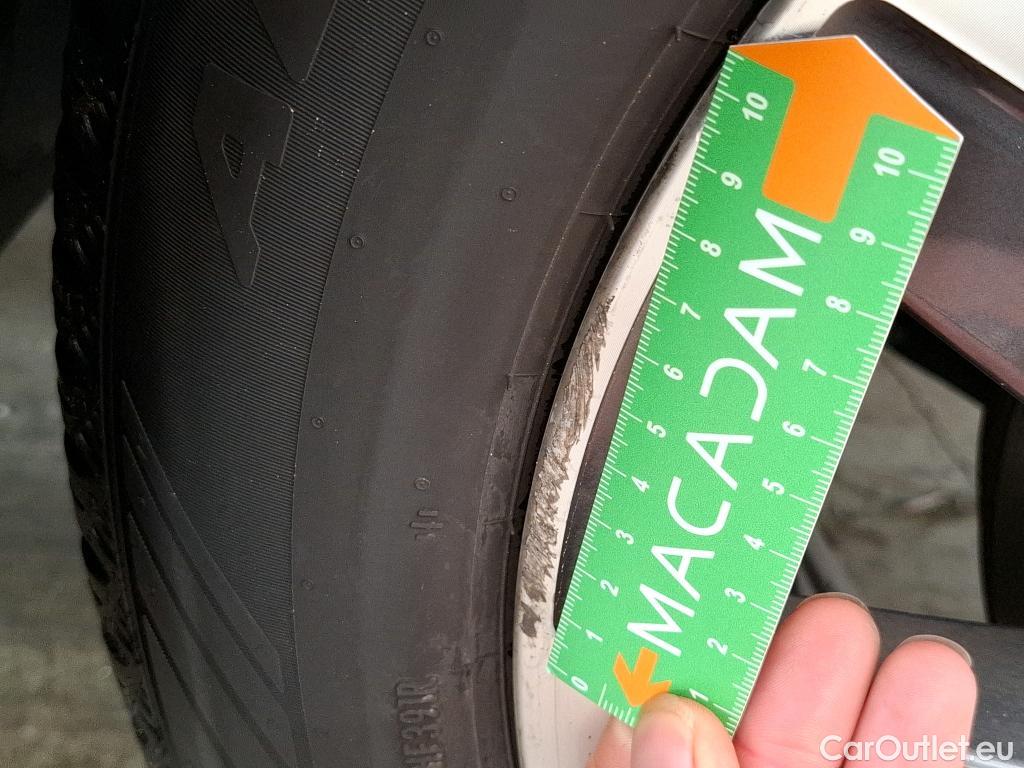  Peugeot  2008  Allure Business 1.2 PureTech 130CV BVA6 E6dT #3