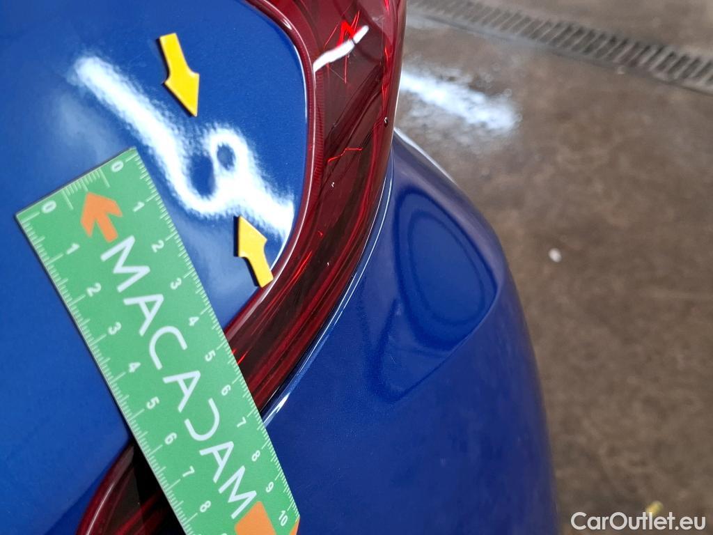  Peugeot  2008  Allure Business 1.2 PureTech 130CV BVA6 E6dT #9