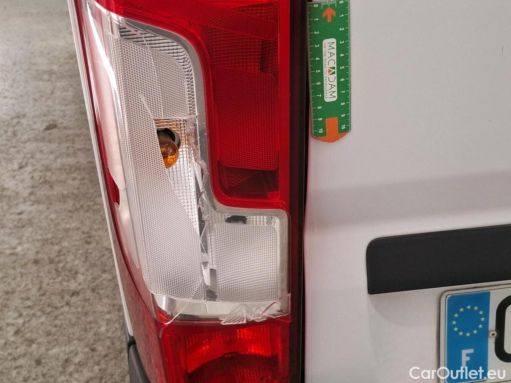  Peugeot  Boxer  Fourgon 330 L1H1 Asphalt BlueHDi 120 Stop&Start 2.2 120CV BVM6 #8