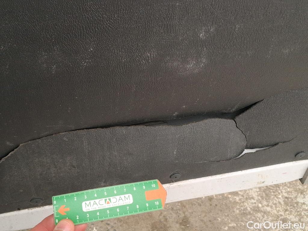  Peugeot  Boxer  Fourgon 330 L1H1 Asphalt BlueHDi 120 Stop&Start 2.2 120CV BVM6 #21