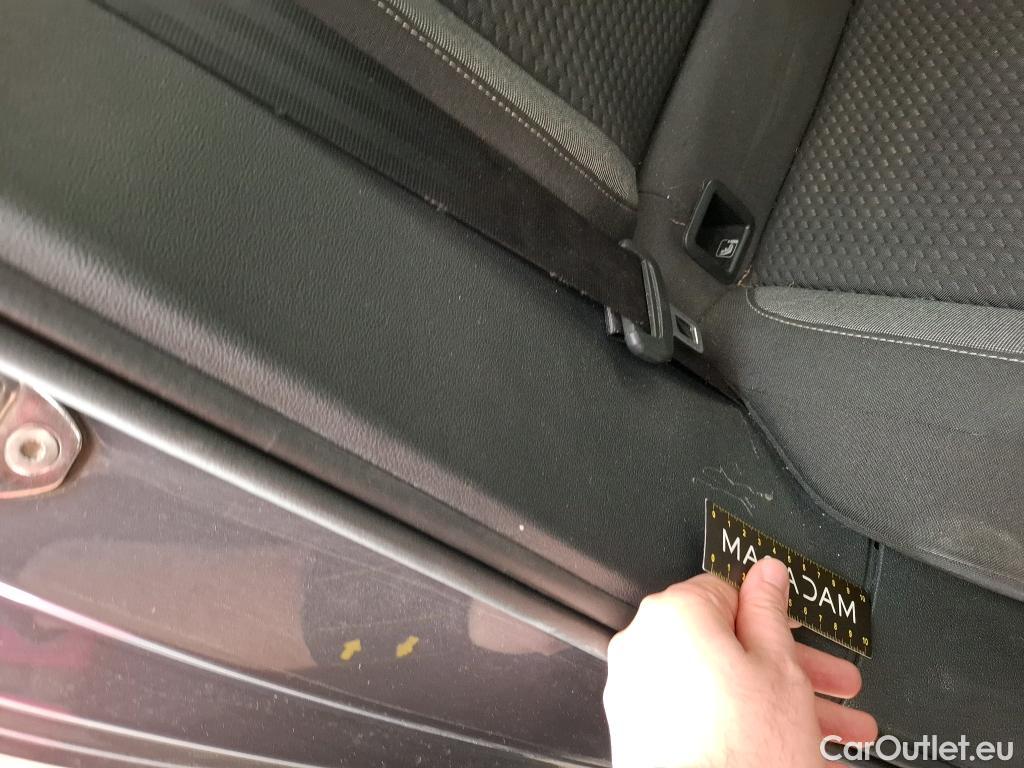  Volkswagen  Polo VOLKSWAGEN  / 2021 / 5P / Berline 1.0 TSI 95 Life Business #9