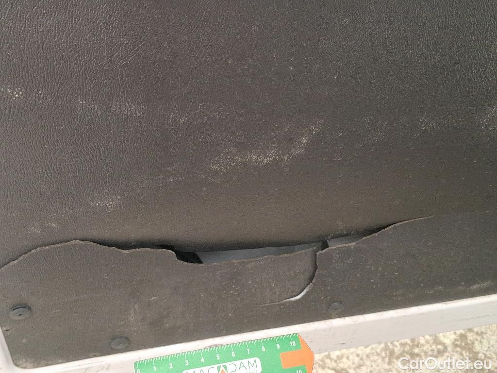  Peugeot  Boxer  Fourgon 330 L1H1 Asphalt BlueHDi 120 Stop&Start 2.2 120CV BVM6 #23