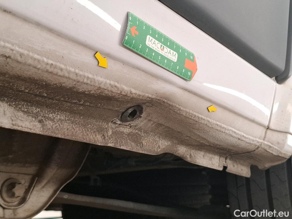  Peugeot  Boxer  Fourgon 330 L1H1 Asphalt BlueHDi 120 Stop&Start 2.2 120CV BVM6 #14