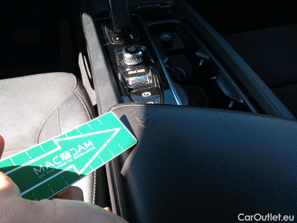  Volvo  XC60 VOLVO  / 2017 / 5P / todoterreno 2.0 B4 D4 AWD Business Plus Auto #9