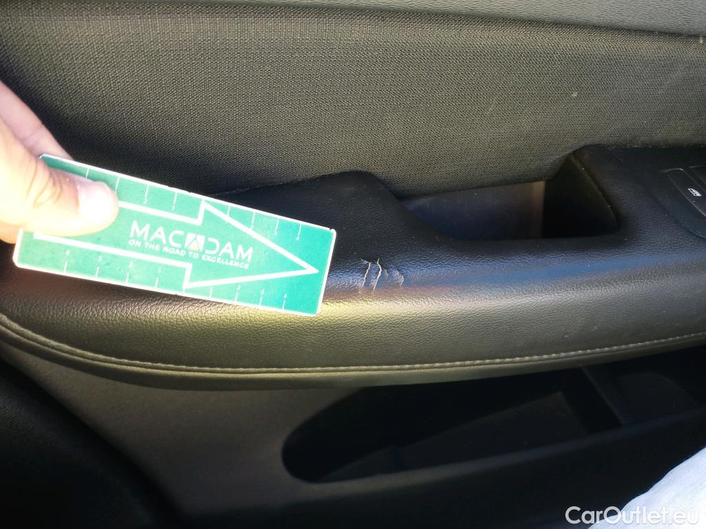  Volvo  XC60 VOLVO  / 2017 / 5P / todoterreno 2.0 B4 D4 AWD Business Plus Auto #13