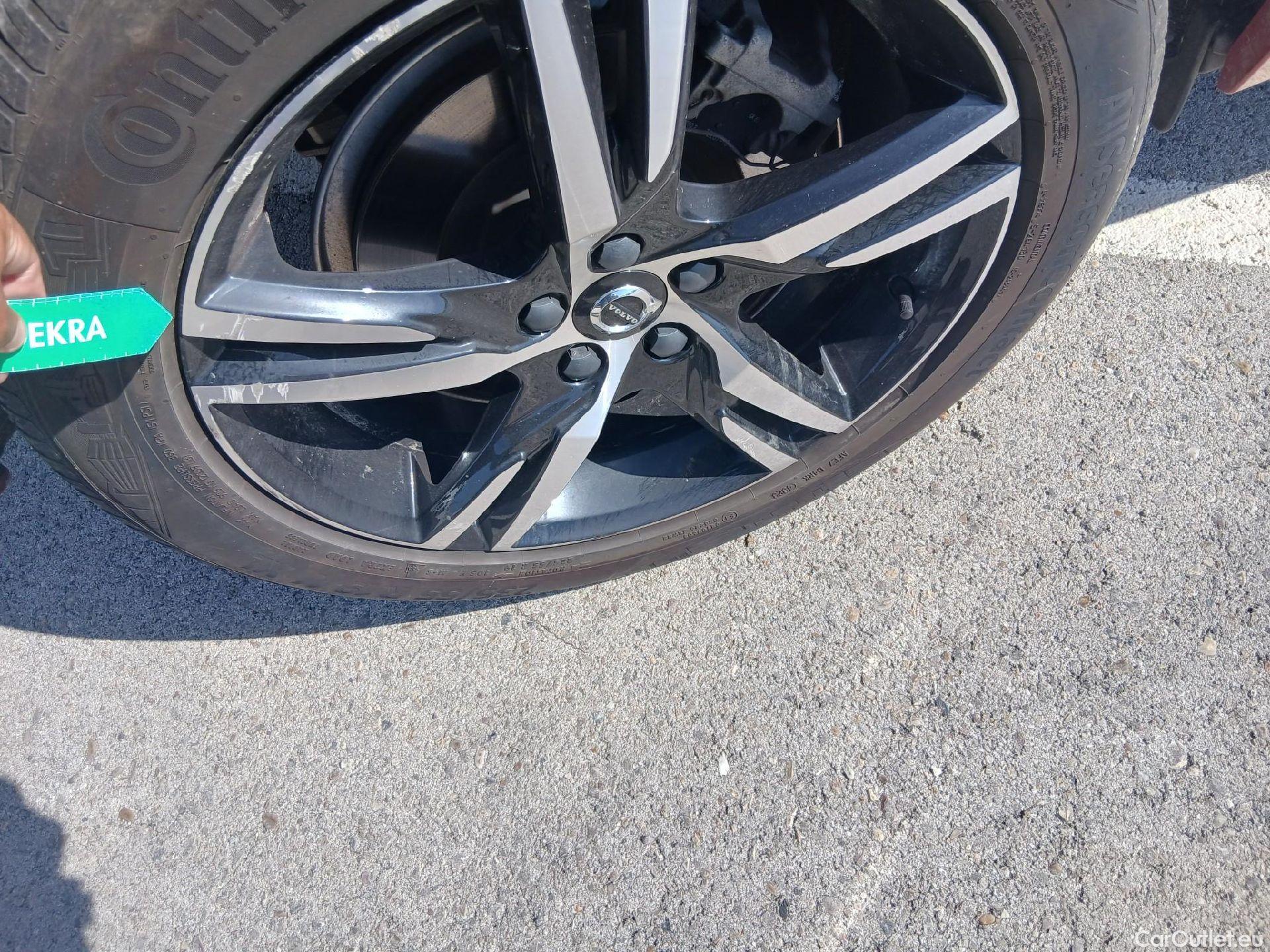  Volvo  XC60 VOLVO  / 2017 / 5P / todoterreno 2.0 T6 AWD Recharge R-Design Auto #23