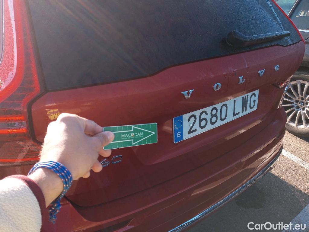  Volvo  XC60 VOLVO  / 2017 / 5P / todoterreno 2.0 B4 D Inscription Auto #2