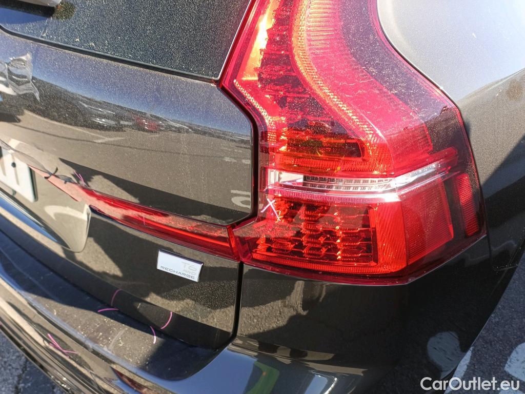  Volvo  XC60 VOLVO  / 2017 / 5P / todoterreno 2.0 T6 AWD Recharge R-Design Auto #1