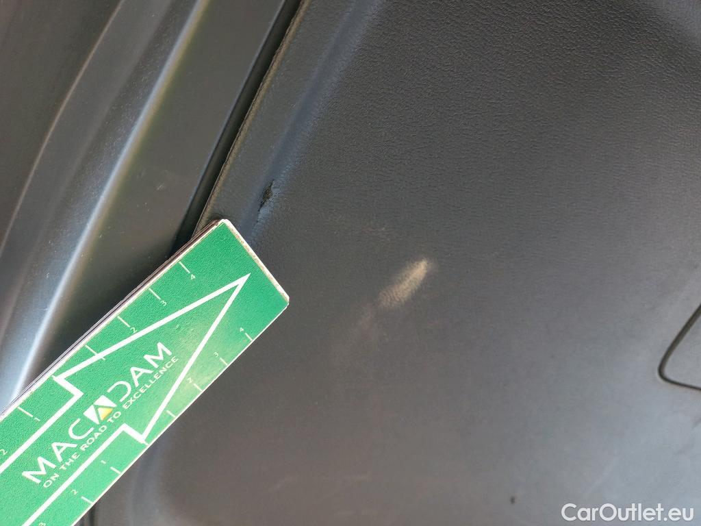  Volvo  XC60 VOLVO  / 2017 / 5P / todoterreno 2.0 B4 D4 AWD Business Plus Auto #12