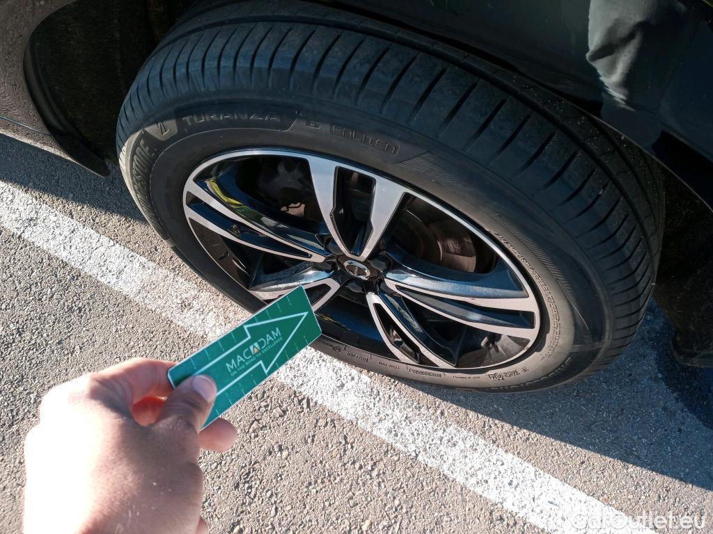  Volvo  XC60 VOLVO  / 2017 / 5P / todoterreno 2.0 B4 D4 AWD Business Plus Auto #21