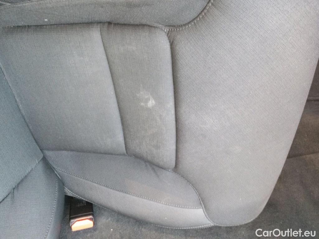  Volvo  XC60 VOLVO  / 2017 / 5P / todoterreno 2.0 B4 D4 AWD Business Plus Auto #7