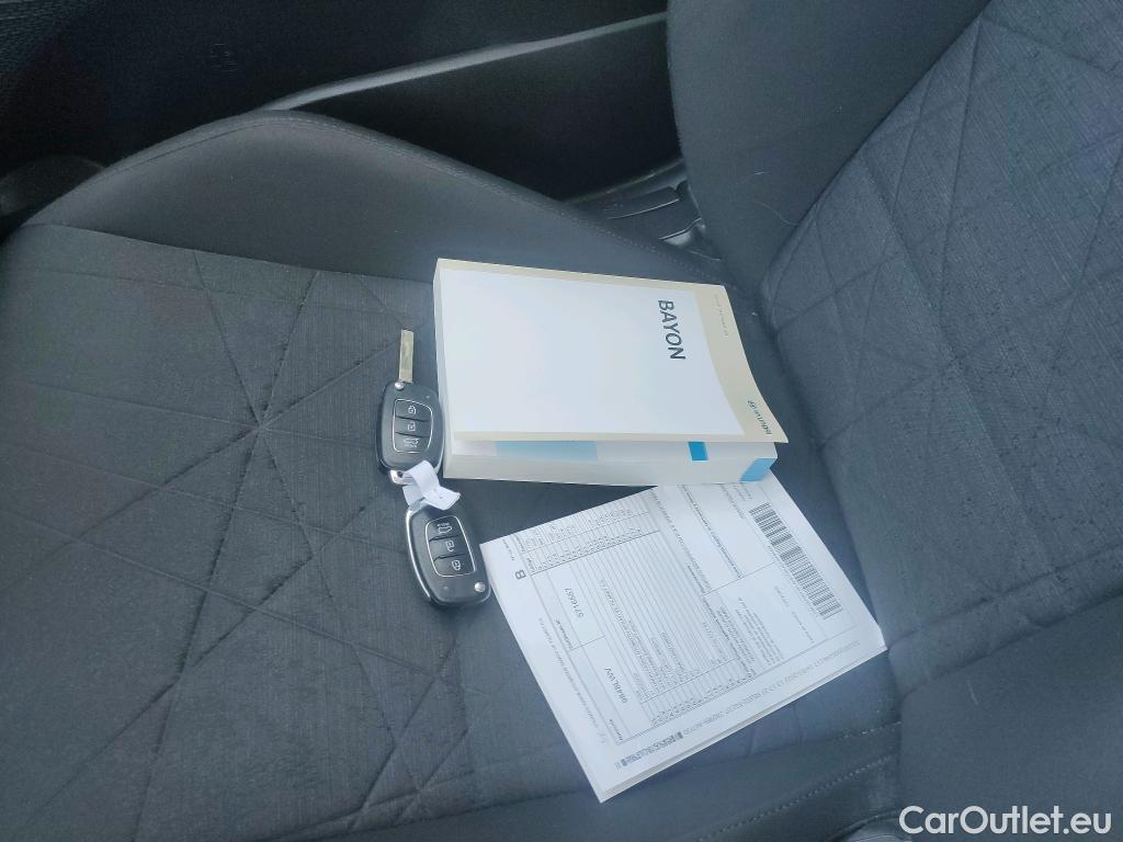  Hyundai  Bayon HYUNDAI  / 2021 / 5P / todoterreno 1.0 TGDI 74kW (100CV) 48V Maxx #9