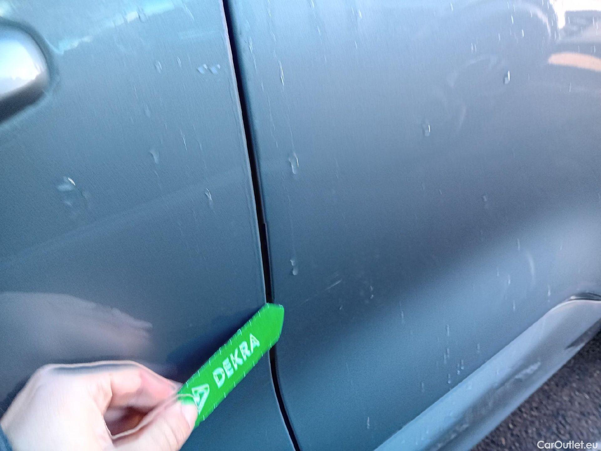  Ford  Kuga FORD  / 2019 / 5P / todoterreno ST-Line X 2.5 Duratec FHEV Auto #14