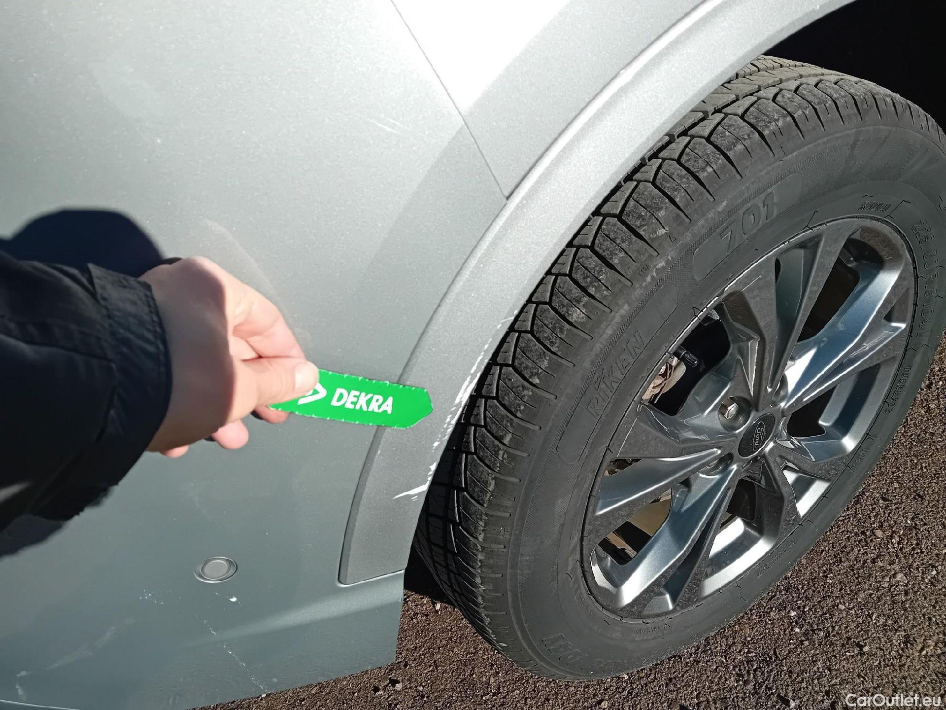  Ford  Kuga FORD  / 2019 / 5P / todoterreno ST-Line X 2.5 Duratec FHEV Auto #33