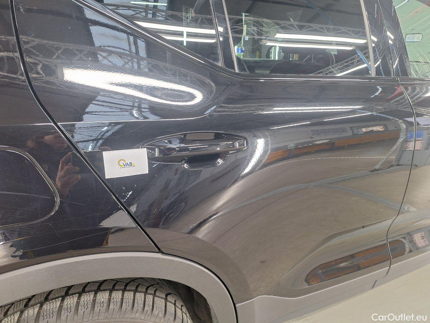  Volvo  XC 40 Volvo, XC40 '17 PHEV, Volvo XC40 T4 Recharge Geartronic R-Design 5d #13